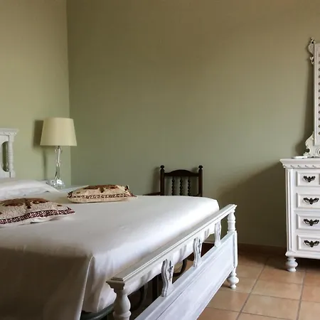 Relais Le Folaghe Bed & Breakfast 3*