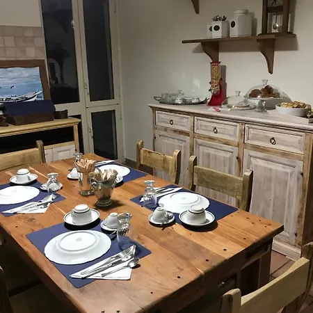 Oda ve Kahvaltı Relais Le Folaghe 3*