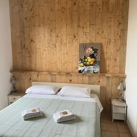 Relais Le Folaghe Oda ve Kahvaltı 3*
