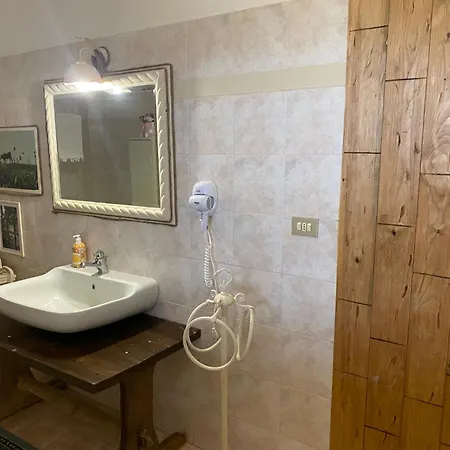 Relais Le Folaghe Oda ve Kahvaltı 3*