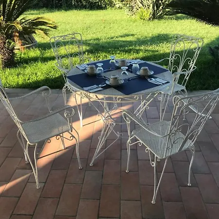 Relais Le Folaghe Bed & Breakfast